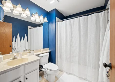 $349,000 | 1085 Lakeland Drive, Unit 923, Geneva, WI 53147