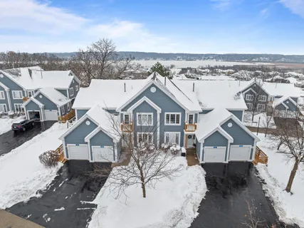 $349,000 | 1085 Lakeland Drive, Unit 923, Geneva, WI 53147