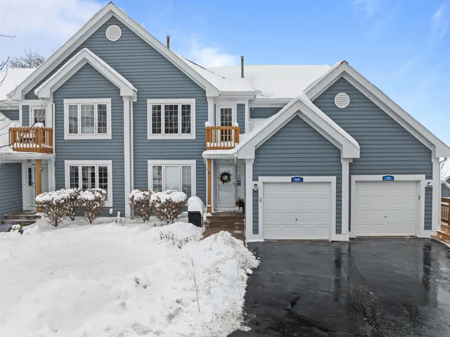 $349,000 | 1085 Lakeland Drive, Unit 923, Geneva, WI 53147