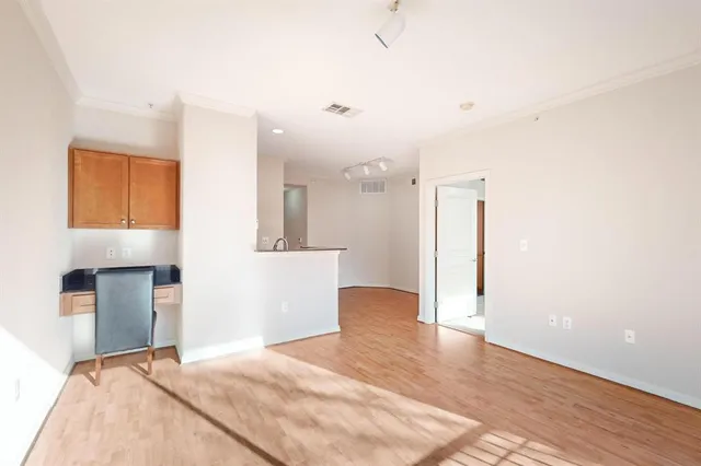 $1,875 | 330 Las Colinas Boulevard East, Unit 246, Irving, TX 75039