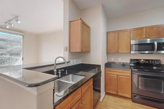 $1,875 | 330 Las Colinas Boulevard East, Unit 246, Irving, TX 75039