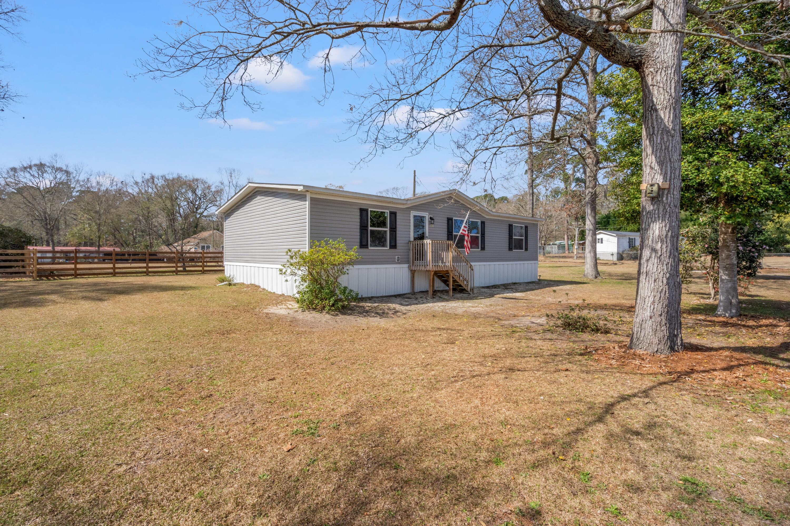 220 Green Street Santee, SC 29142 - Photo 3 of 39