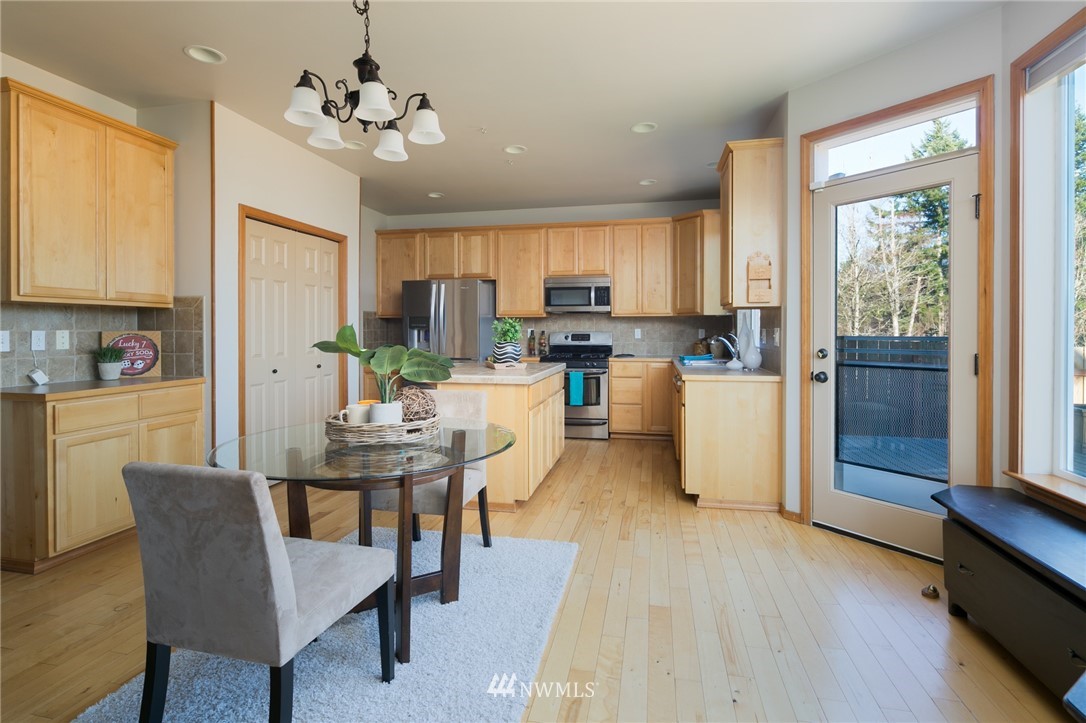 22 211th Street Southwest Bothell, WA 98021 - Photo 5 of 15