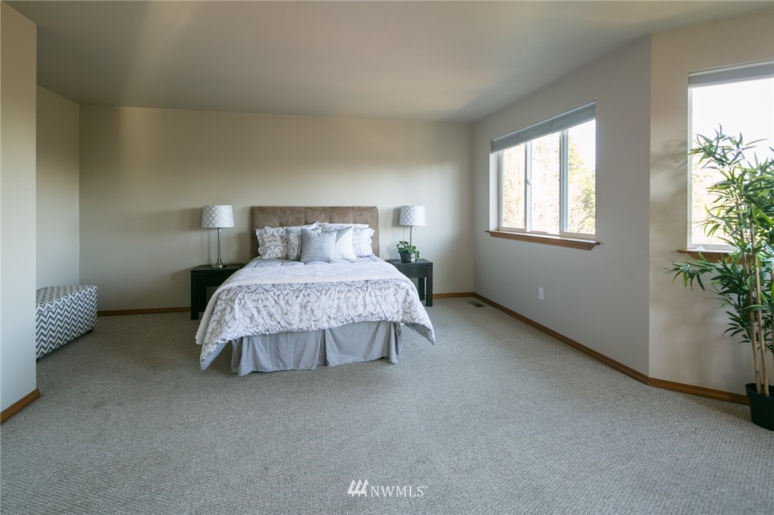 22 211th Street Southwest Bothell, WA 98021 - Photo 9 of 15