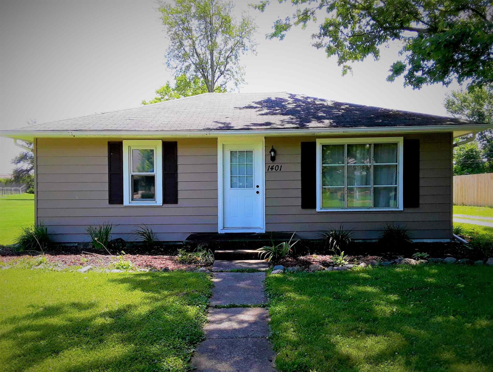 1401 Windsor Road Fort Wayne, IN 46825 - Photo 1 of 19
