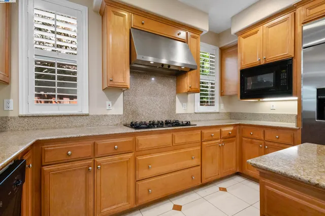 $2,350,000 | 2004 West Lagoon Road, Pleasanton, CA 94566