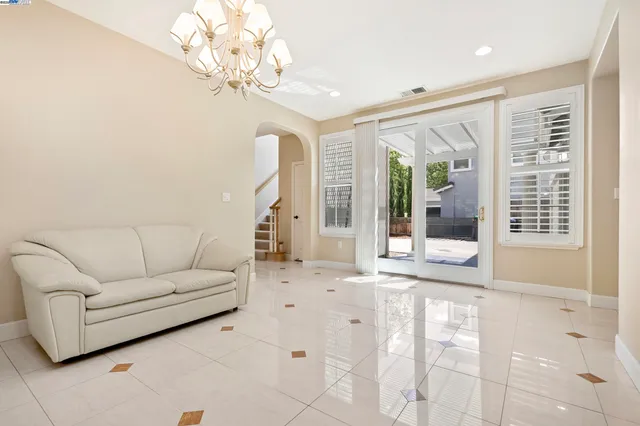 $2,350,000 | 2004 West Lagoon Road, Pleasanton, CA 94566