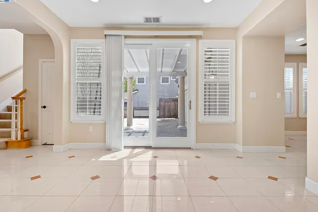 $2,350,000 | 2004 West Lagoon Road, Pleasanton, CA 94566