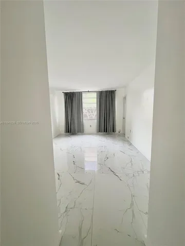 $160,000 | 1710 Northeast 191st Street, Unit 3073, Miami, FL 33179