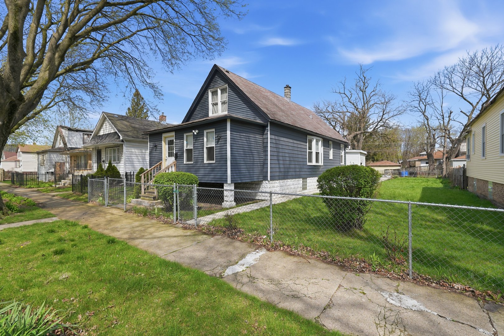 442 West 117th Street Chicago, IL 60628 - Photo 2 of 16