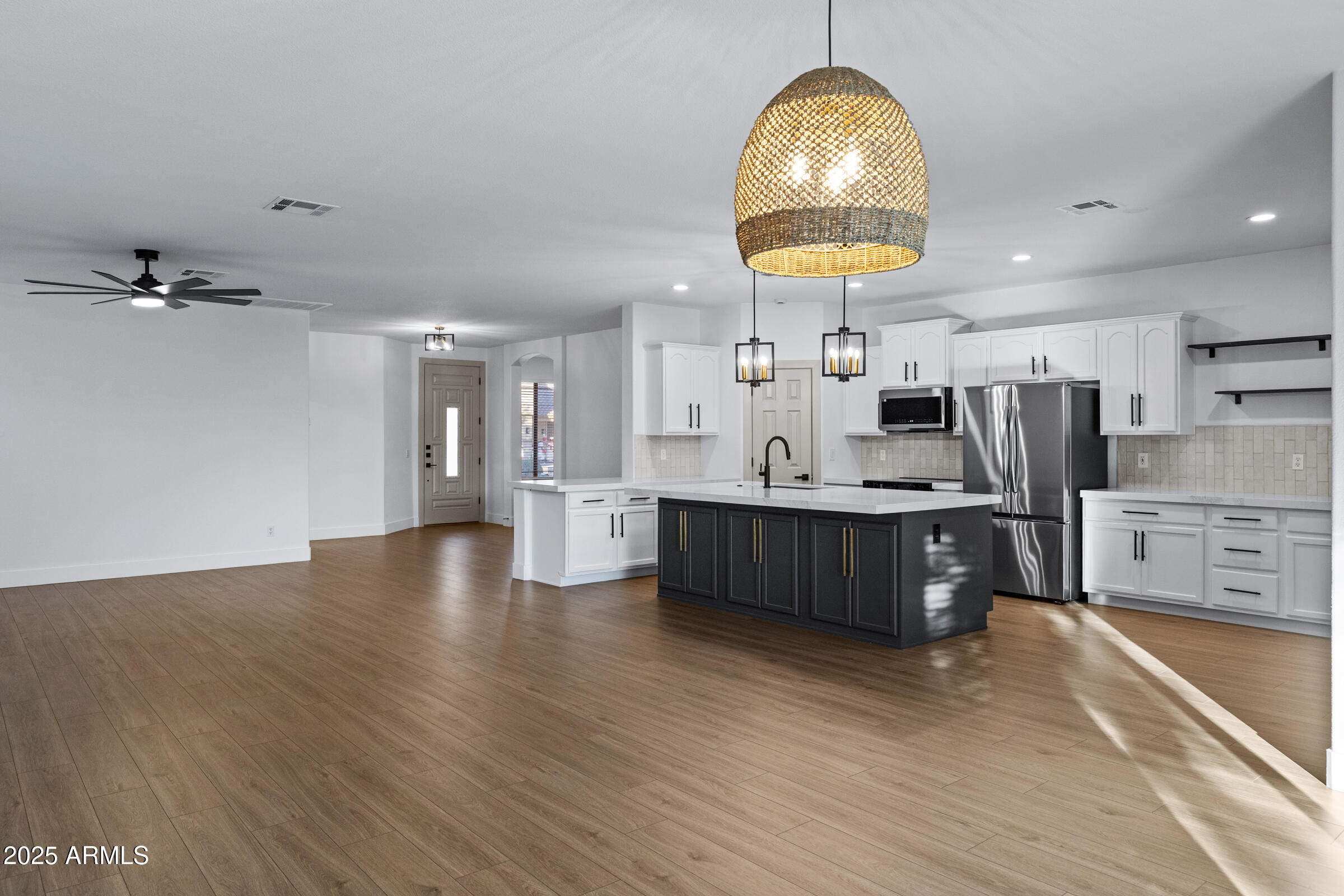 1073 East Estate Road San Tan Valley, AZ 85140 - Photo 11 of 48 1073 E Estate Rd-11