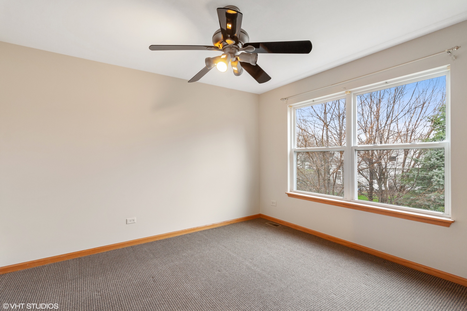 1846 Brookstone Court Romeoville, IL 60446 - Photo 14 of 27 an empty room with a window