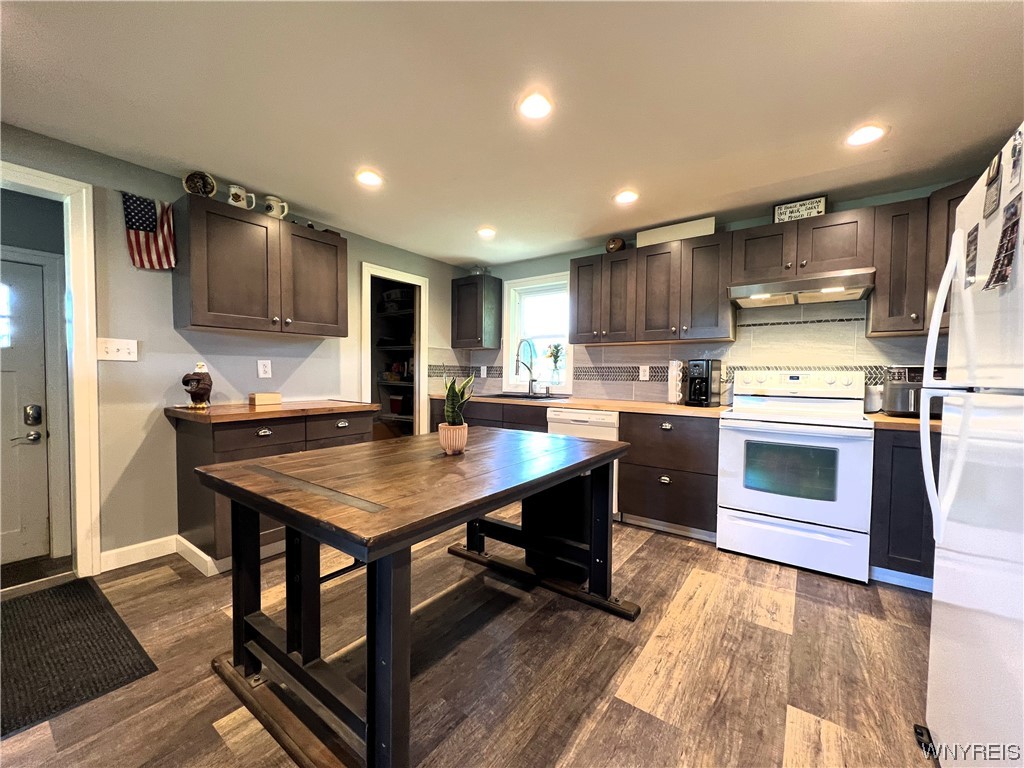 4287 North Boston Road Eden, NY 14057 - Photo 2 of 27