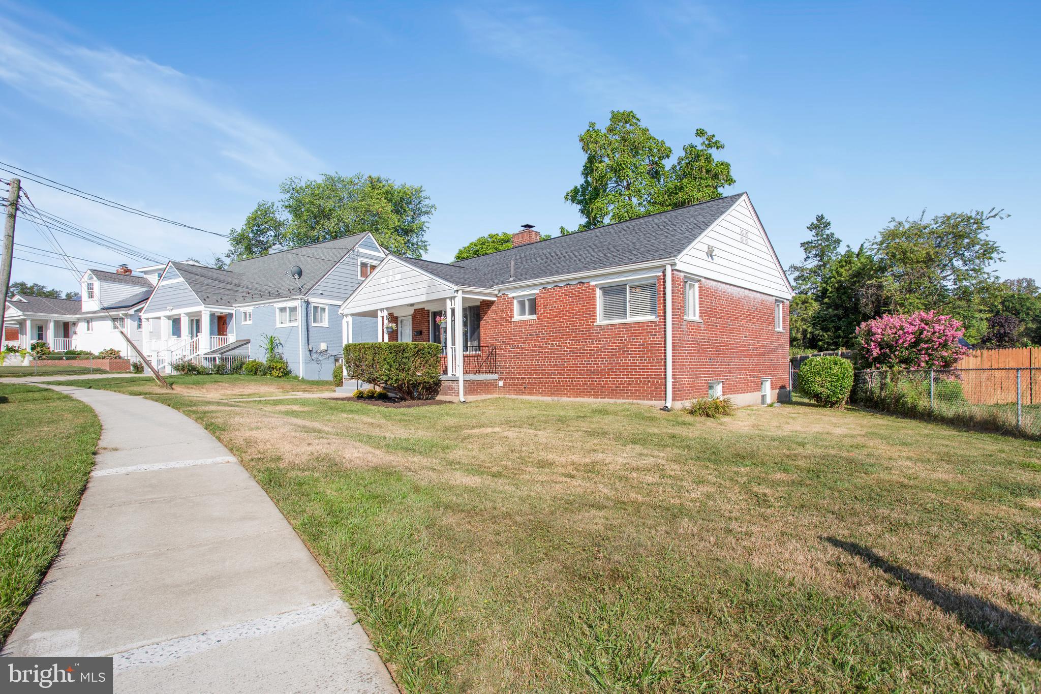 9706 Armistead Road Silver Spring, MD 20903 - Photo 3 of 55 Gallery Image 3