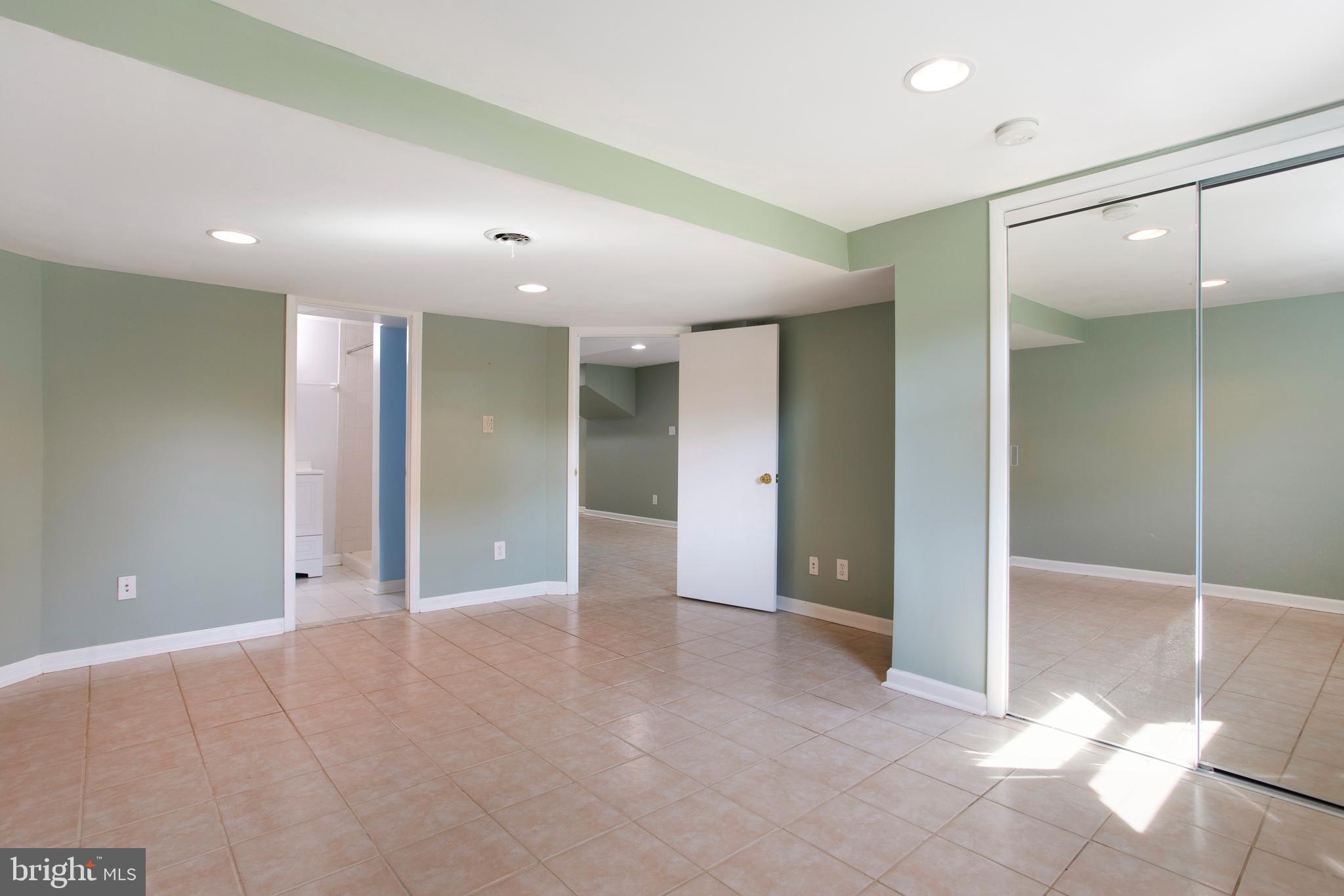 9706 Armistead Road Silver Spring, MD 20903 - Photo 40 of 55 Gallery Image 40
