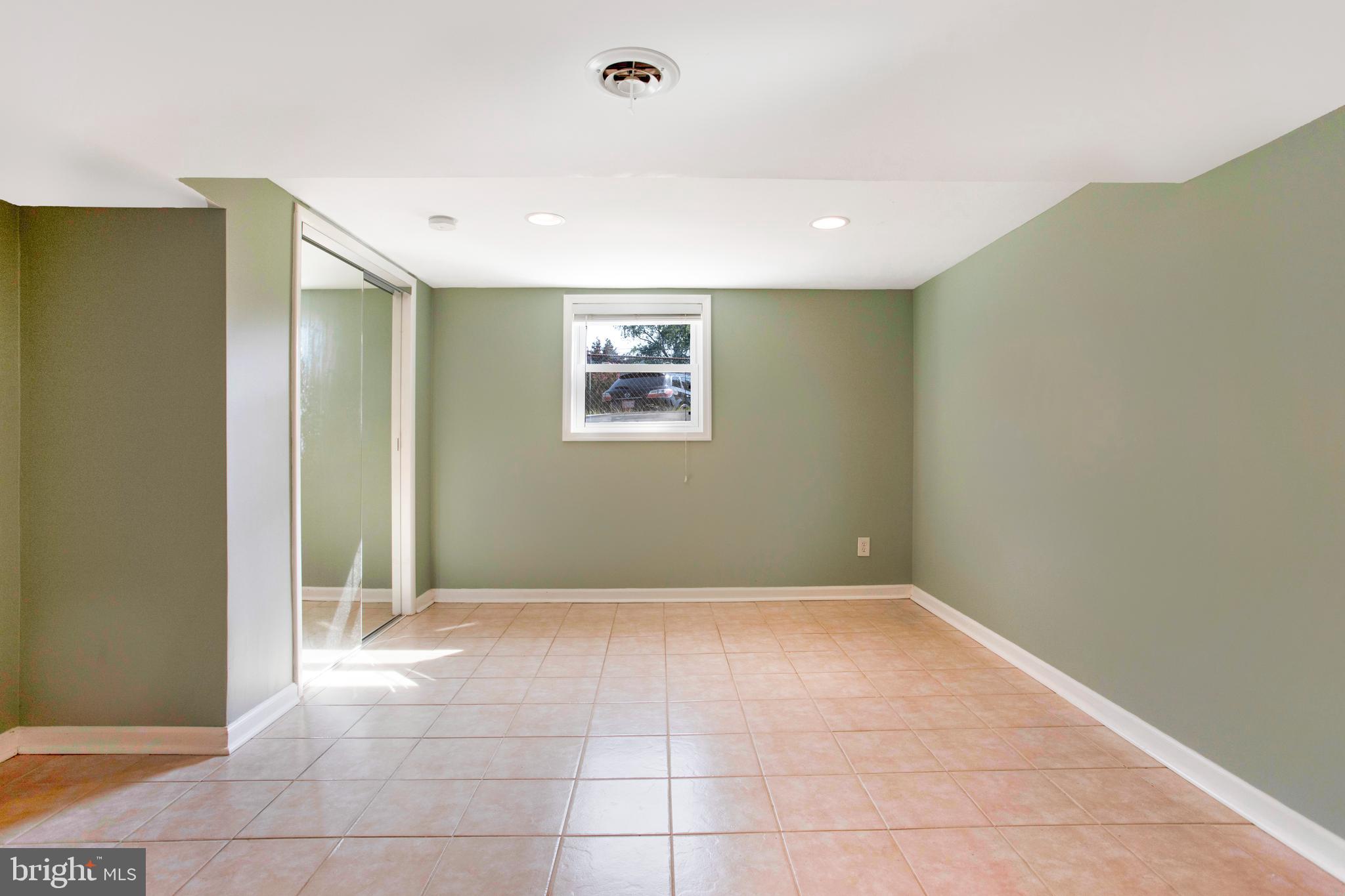 9706 Armistead Road Silver Spring, MD 20903 - Photo 41 of 55 Gallery Image 41
