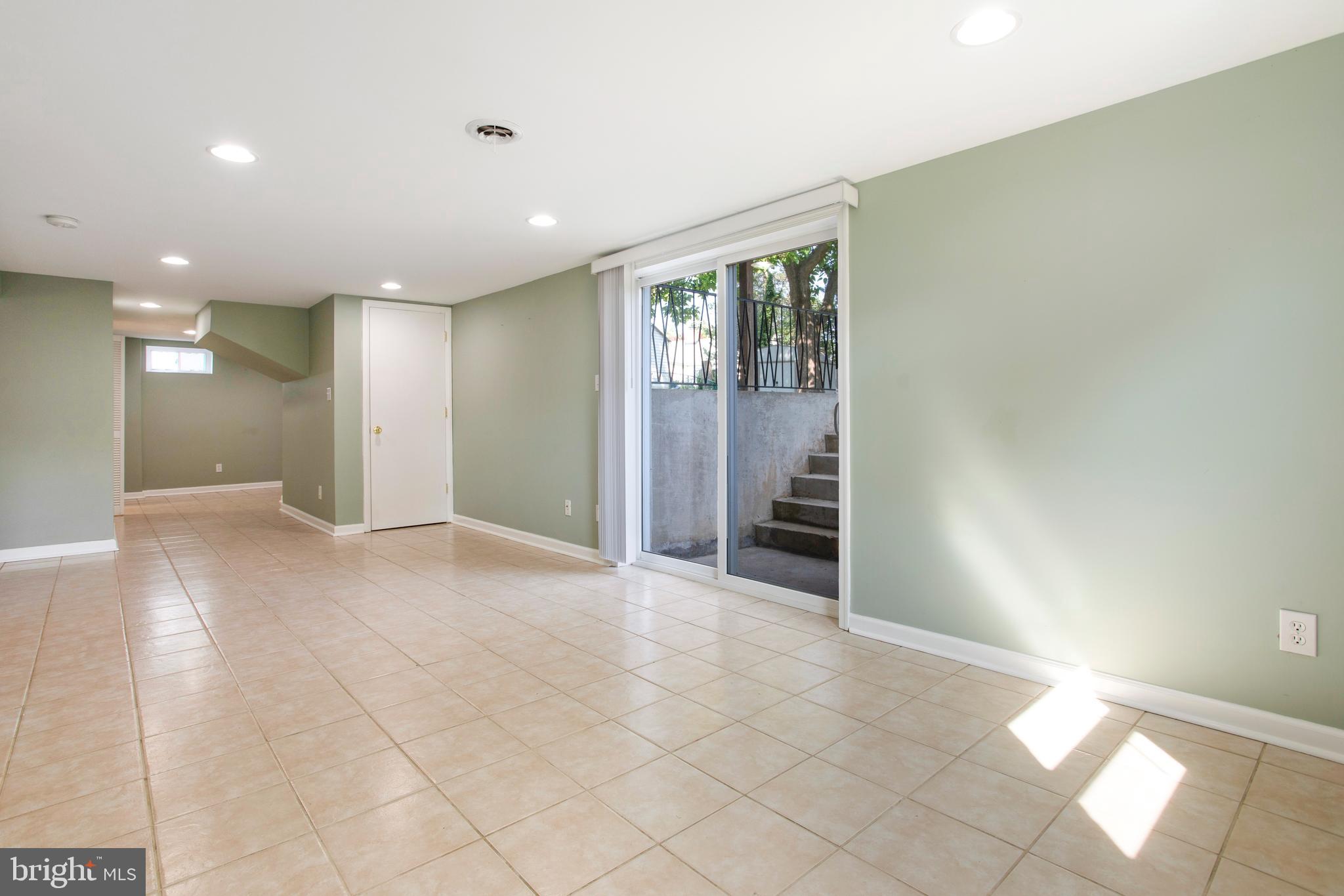 9706 Armistead Road Silver Spring, MD 20903 - Photo 53 of 55 Gallery Image 53
