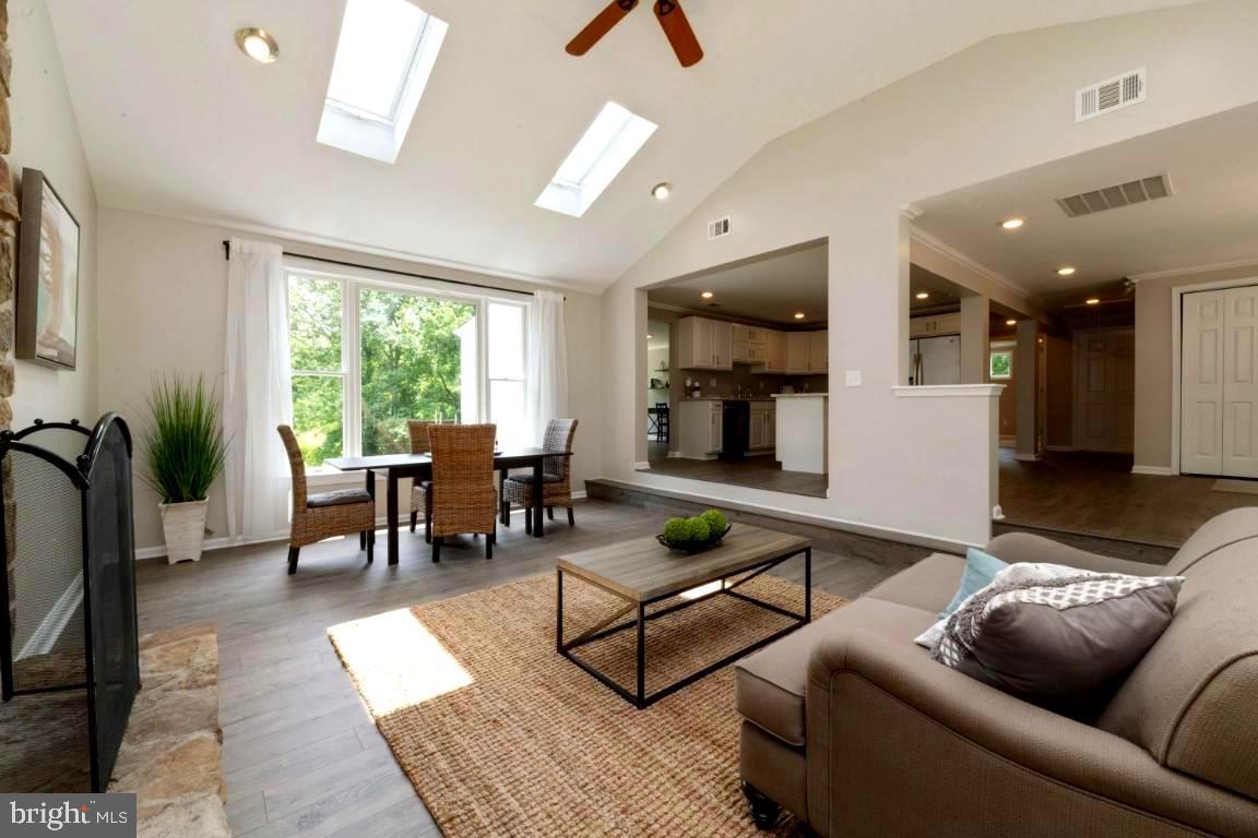 828 Hoods Mill Road Cooksville, MD 21723 - Photo 10 of 31 Gallery Image 10