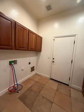$2,695 | 4505 West McNeil Street, Laveen, AZ 85339