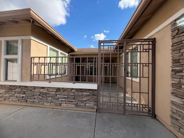 $2,695 | 4505 West McNeil Street, Laveen, AZ 85339