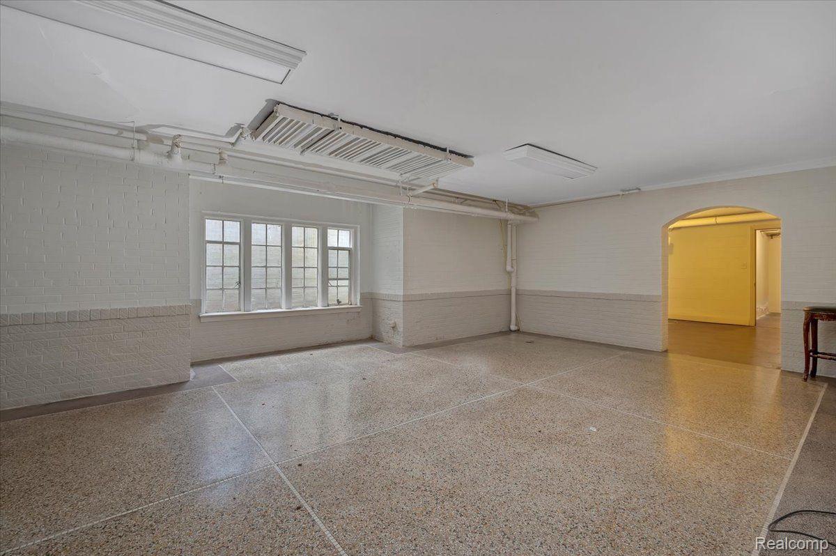 19160 Woodston Road Highland Park, MI 48203 - Photo 50 of 65 Gallery Image 50