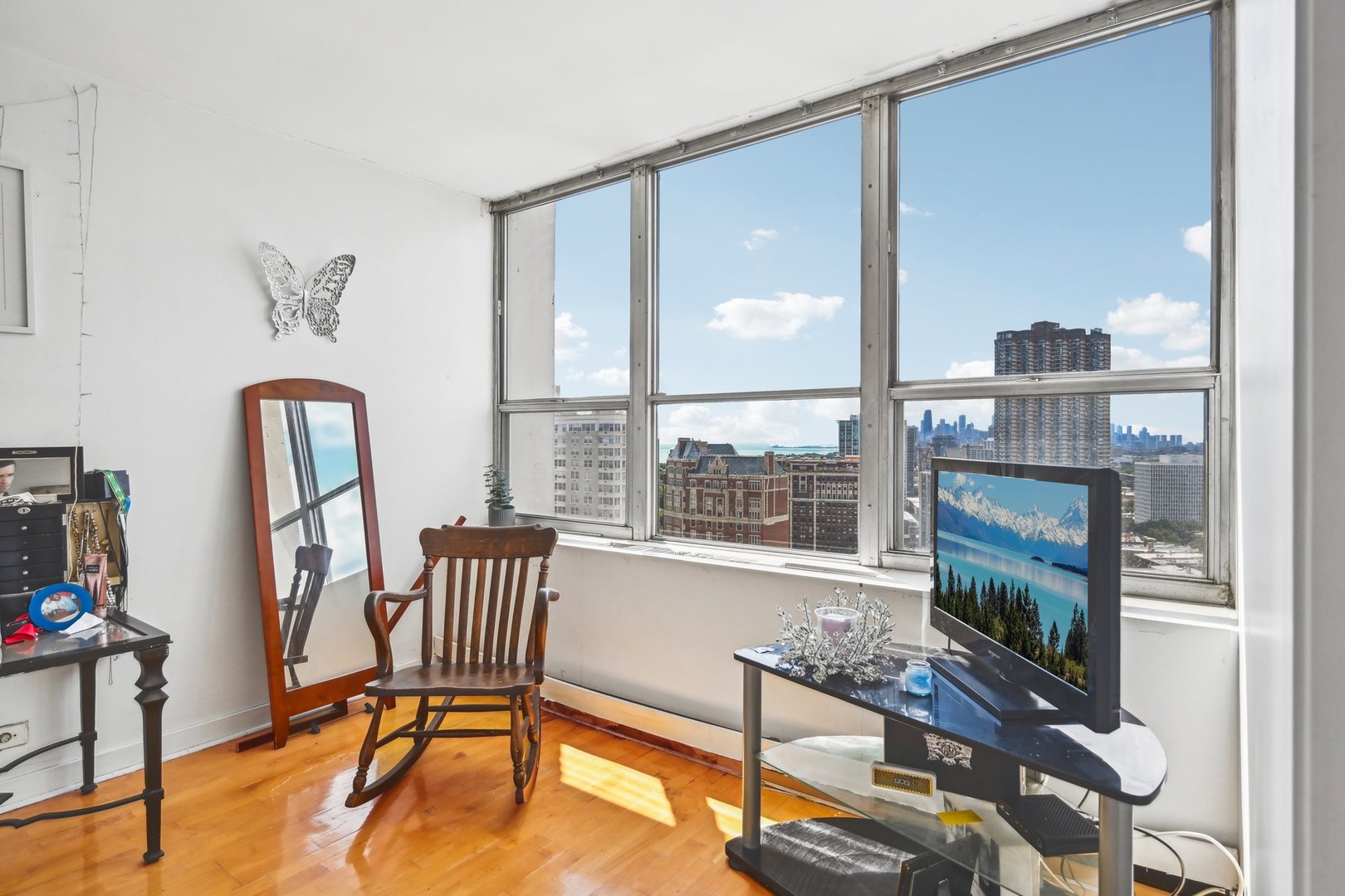 655 West Irving Park Road, Unit 2307 Chicago, IL 60613 - Photo 13 of 28 Gallery Image 13