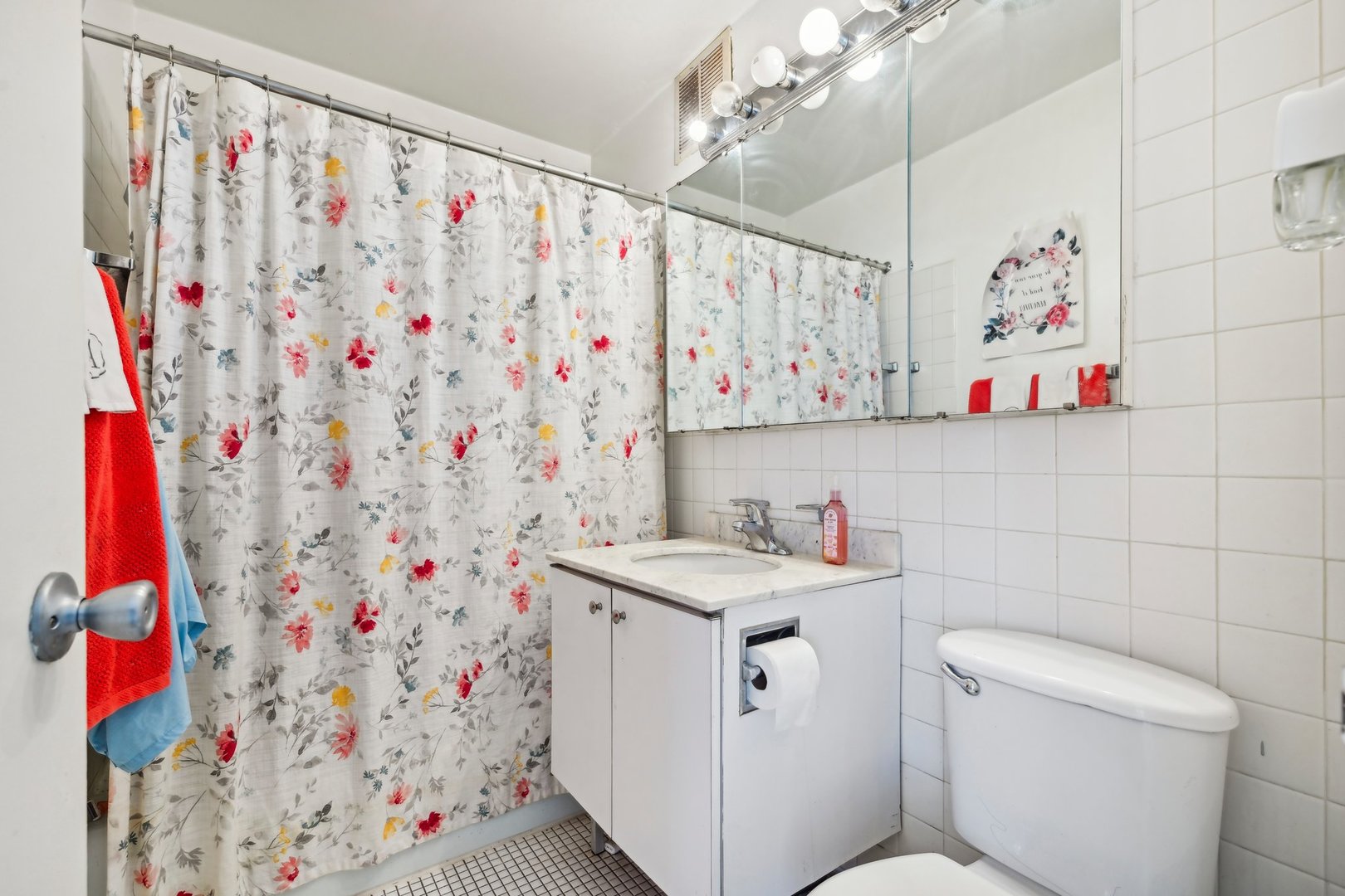 655 West Irving Park Road, Unit 2307 Chicago, IL 60613 - Photo 15 of 28 Gallery Image 15