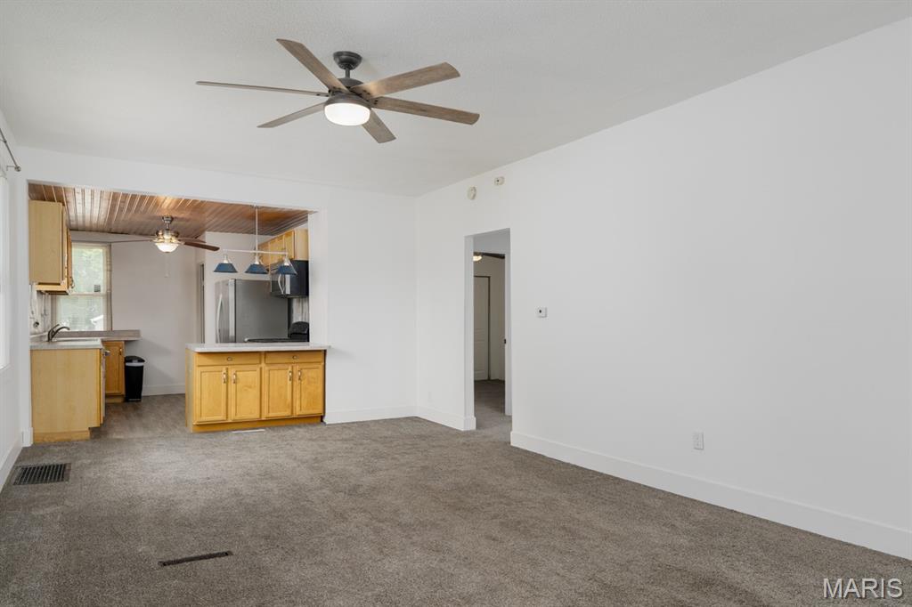 100 West 3rd Street Hartford, IL 62048 - Photo 18 of 38