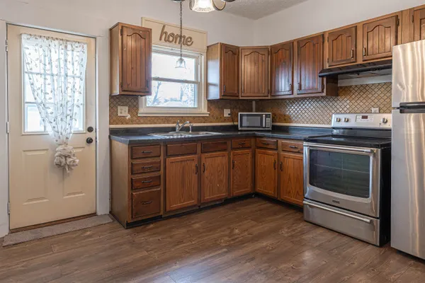 $149,000 | 1615 15th Avenue, Rockford, IL 61104