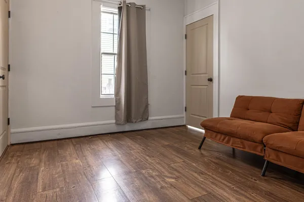 $149,000 | 1615 15th Avenue, Rockford, IL 61104