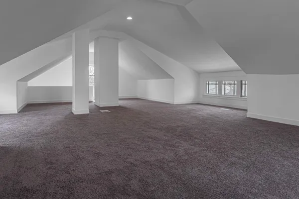 $149,000 | 1615 15th Avenue, Rockford, IL 61104