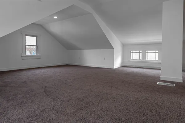 $149,000 | 1615 15th Avenue, Rockford, IL 61104