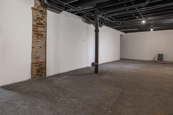 $149,000 | 1615 15th Avenue, Rockford, IL 61104