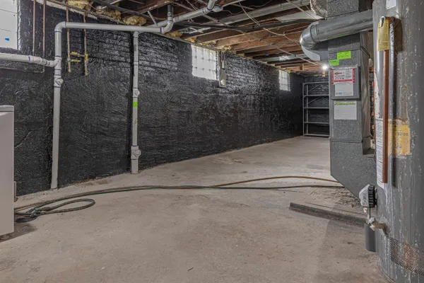 $149,000 | 1615 15th Avenue, Rockford, IL 61104