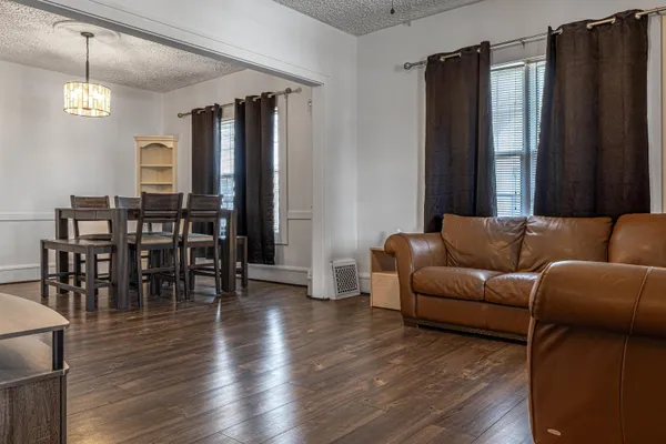 $149,000 | 1615 15th Avenue, Rockford, IL 61104