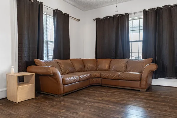 $149,000 | 1615 15th Avenue, Rockford, IL 61104