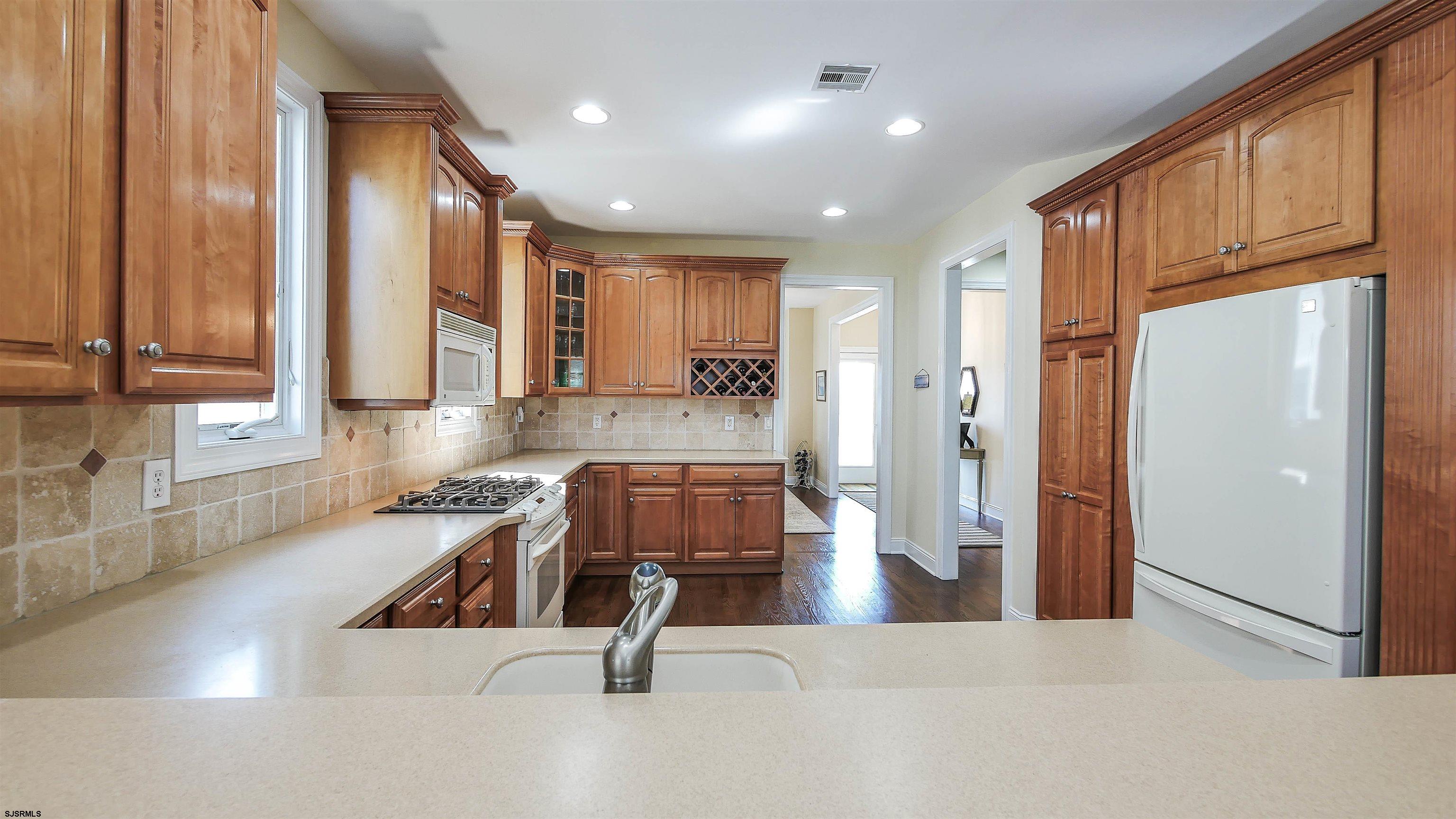 3 Heald Road Brigantine, NJ 08203 - Photo 9 of 60 Gallery Image 9