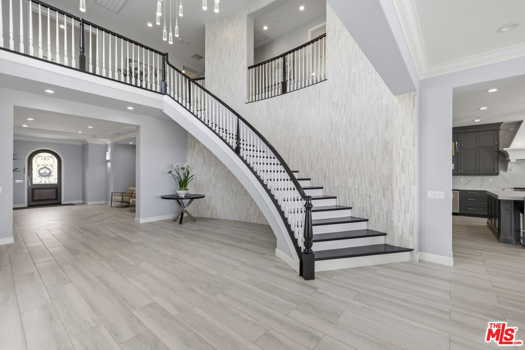 20168 Cromwell Way Porter Ranch, CA 91326 - Photo 6 of 75