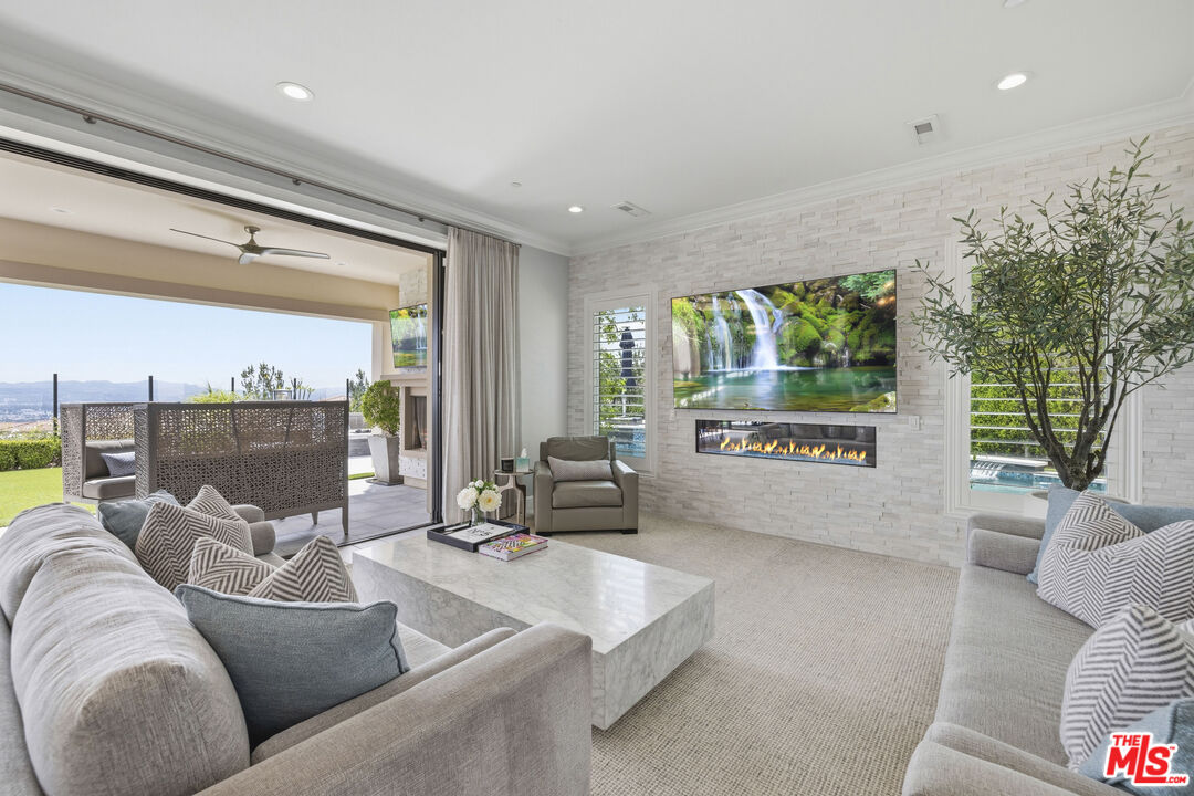 20168 Cromwell Way Porter Ranch, CA 91326 - Photo 9 of 75