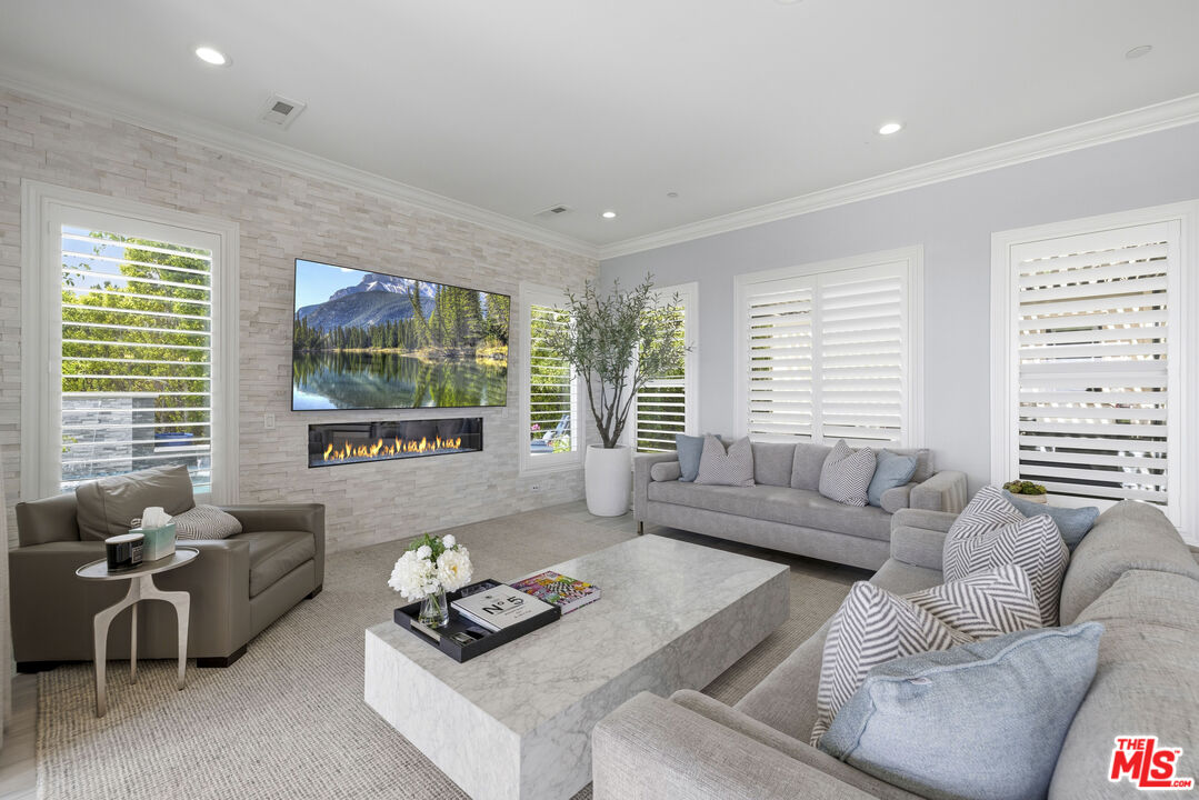 20168 Cromwell Way Porter Ranch, CA 91326 - Photo 10 of 75