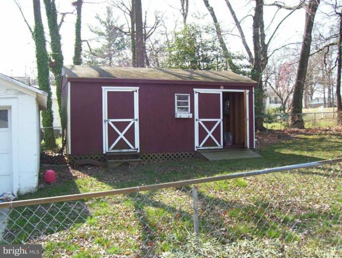 5604 Lanham Station Road Lanham, MD 20706 - Photo 4 of 7 Shed