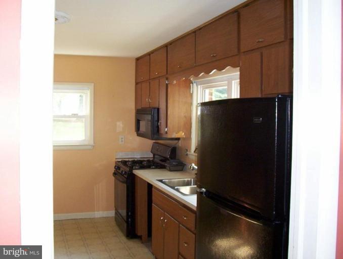 5604 Lanham Station Road Lanham, MD 20706 - Photo 7 of 7 Kitchen