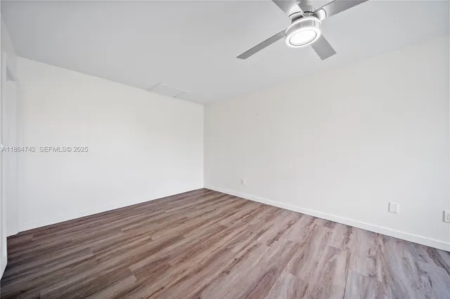 wooden floor in a empty room