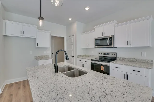 $315,400 | 122 Willow Oak Circle, Thomson, GA 30824