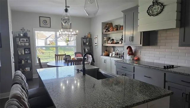 $450,000 | 1809 Alpine Drive, Pleasant Hill, MO 64080