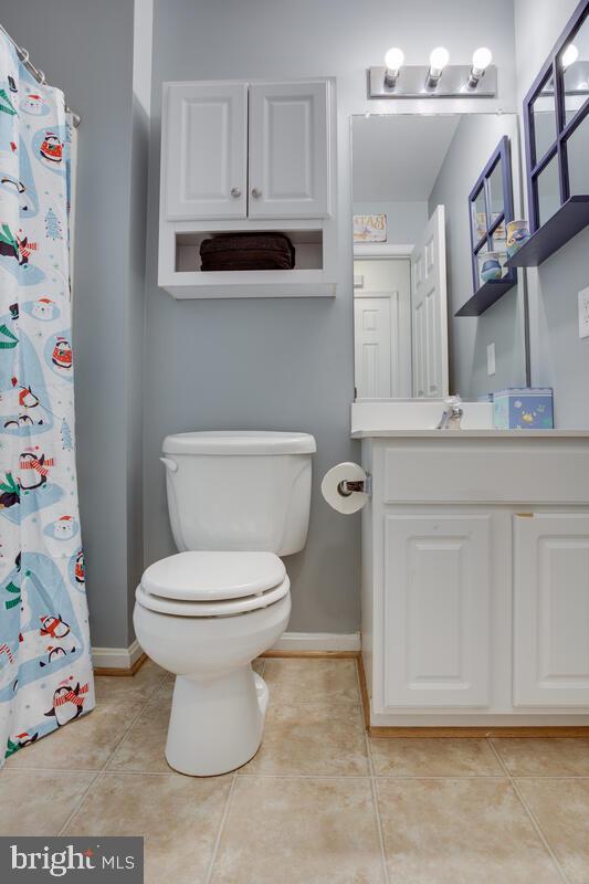 427 Buffalo Road Lusby, MD 20657 - Photo 26 of 47 Hallway Shared Bath