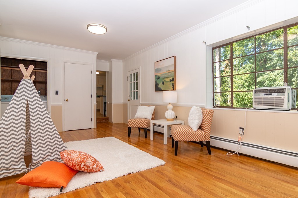22 Arrowhead Road Weston, MA 02493 - Photo 9 of 15