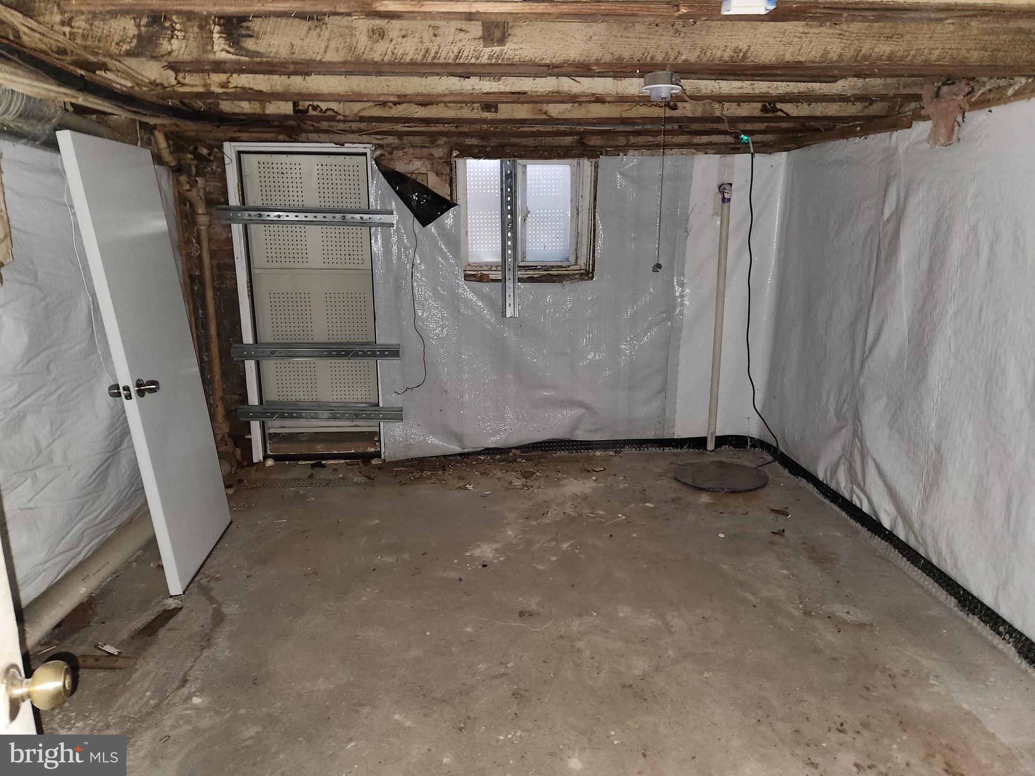 516 North Robinson Street Baltimore, MD 21205 - Photo 21 of 21 a view of a storage & utility room