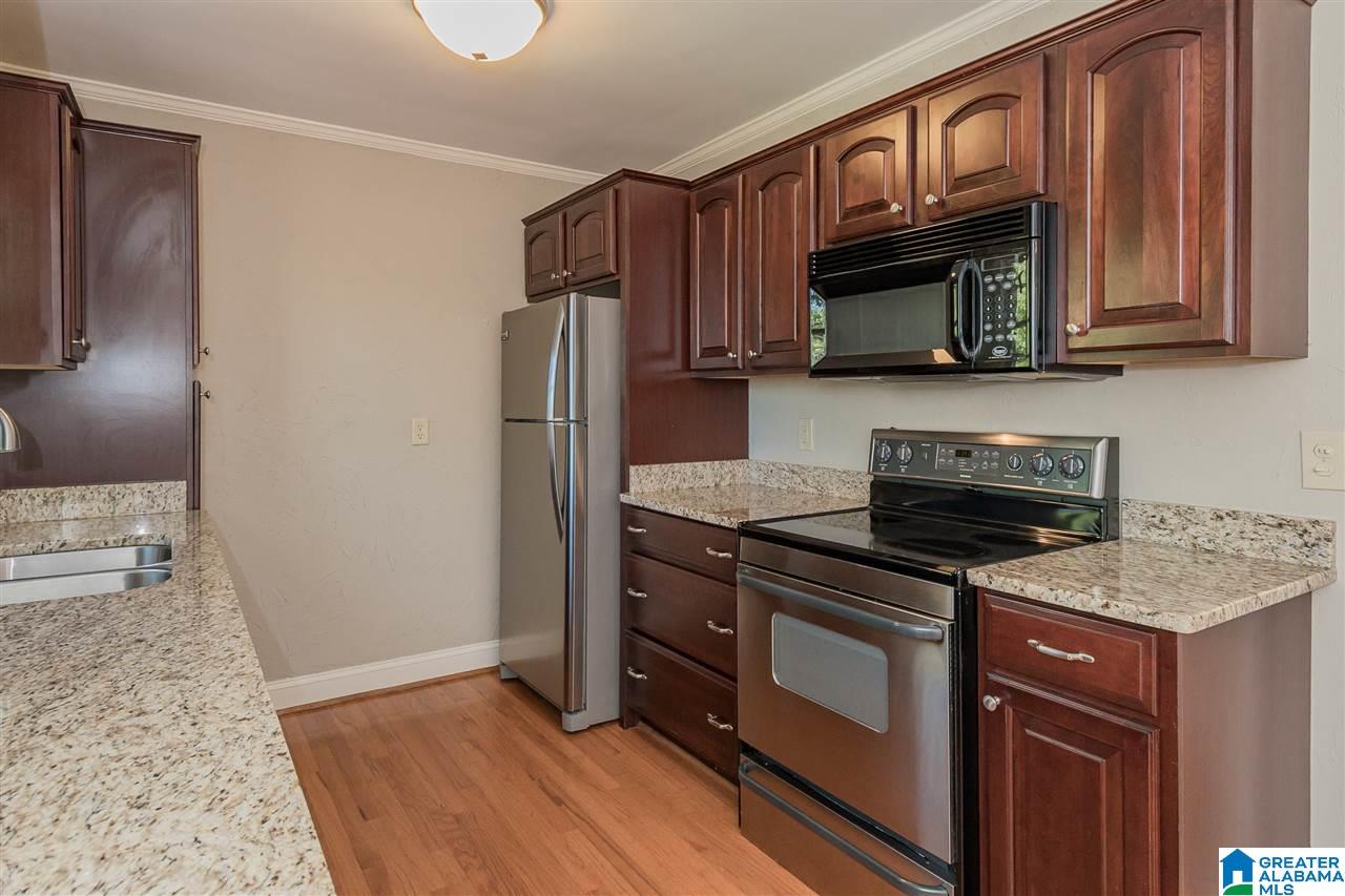 3212 Ridgely Court Birmingham, AL 35243 - Photo 12 of 36