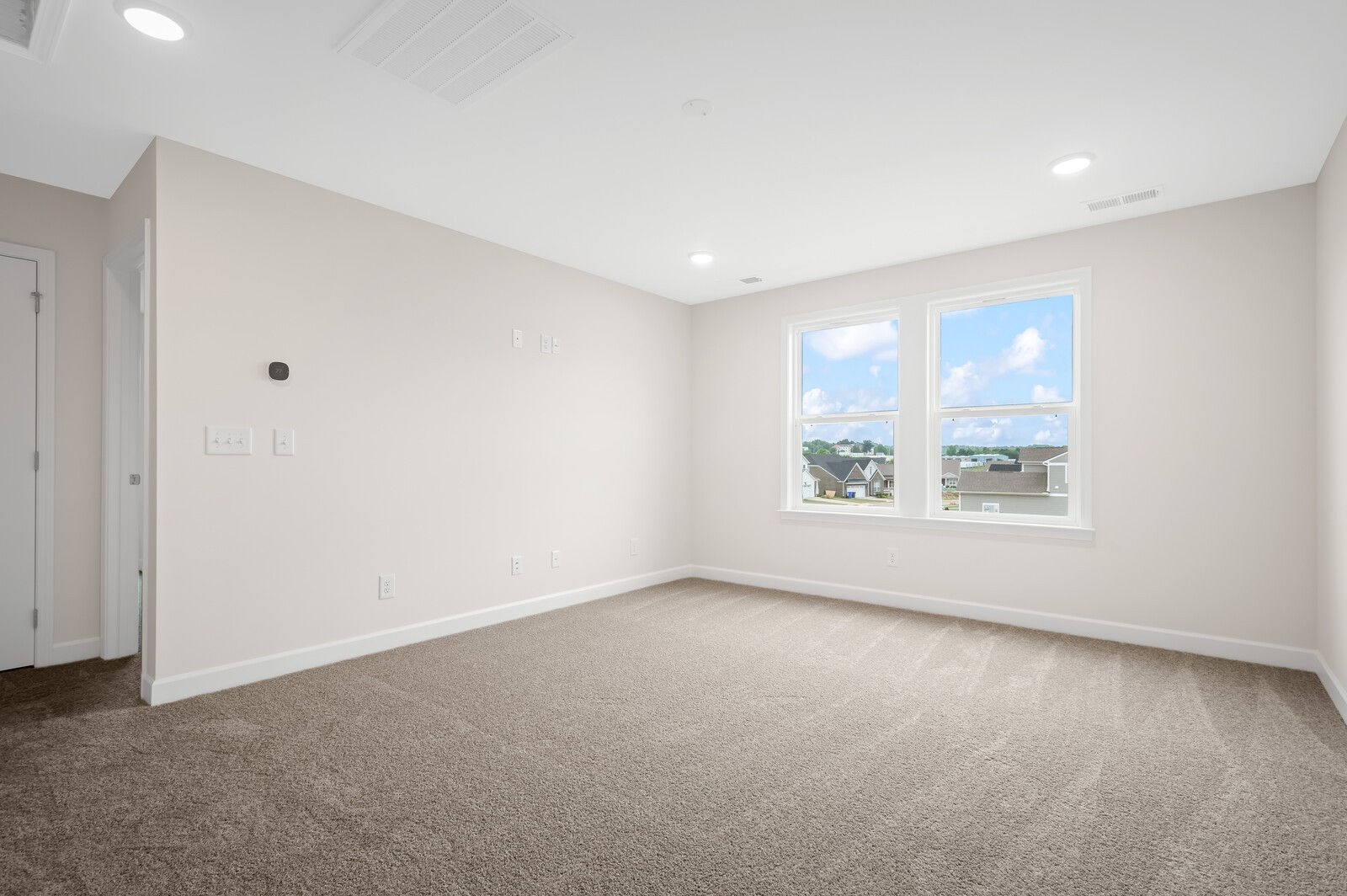 1733 Merkel Road Columbia, TN 38401 - Photo 39 of 53 an empty room with windows